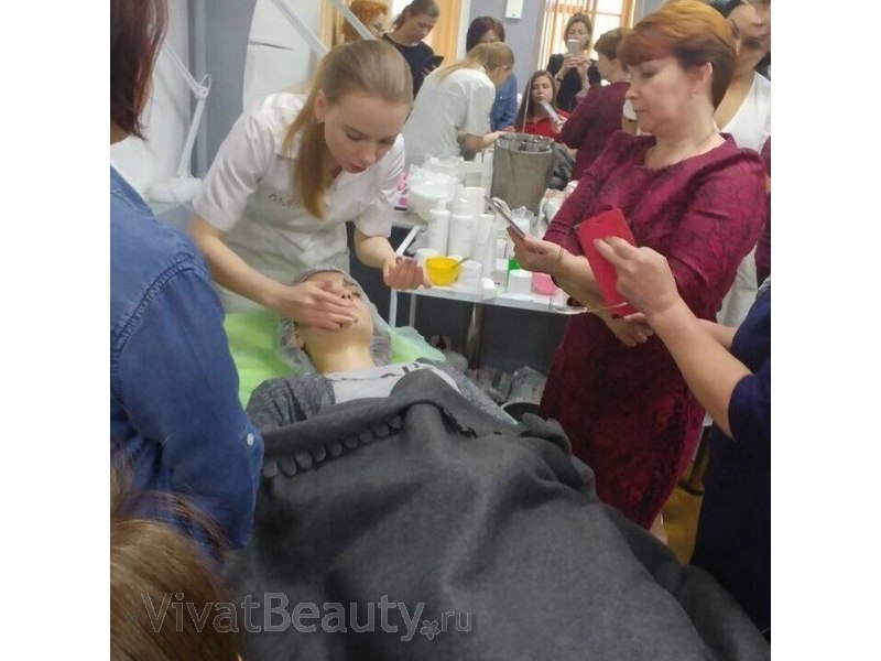 Галерея фотографий обучения в Нижнем Новгороде на косметике Alex Cosmetic